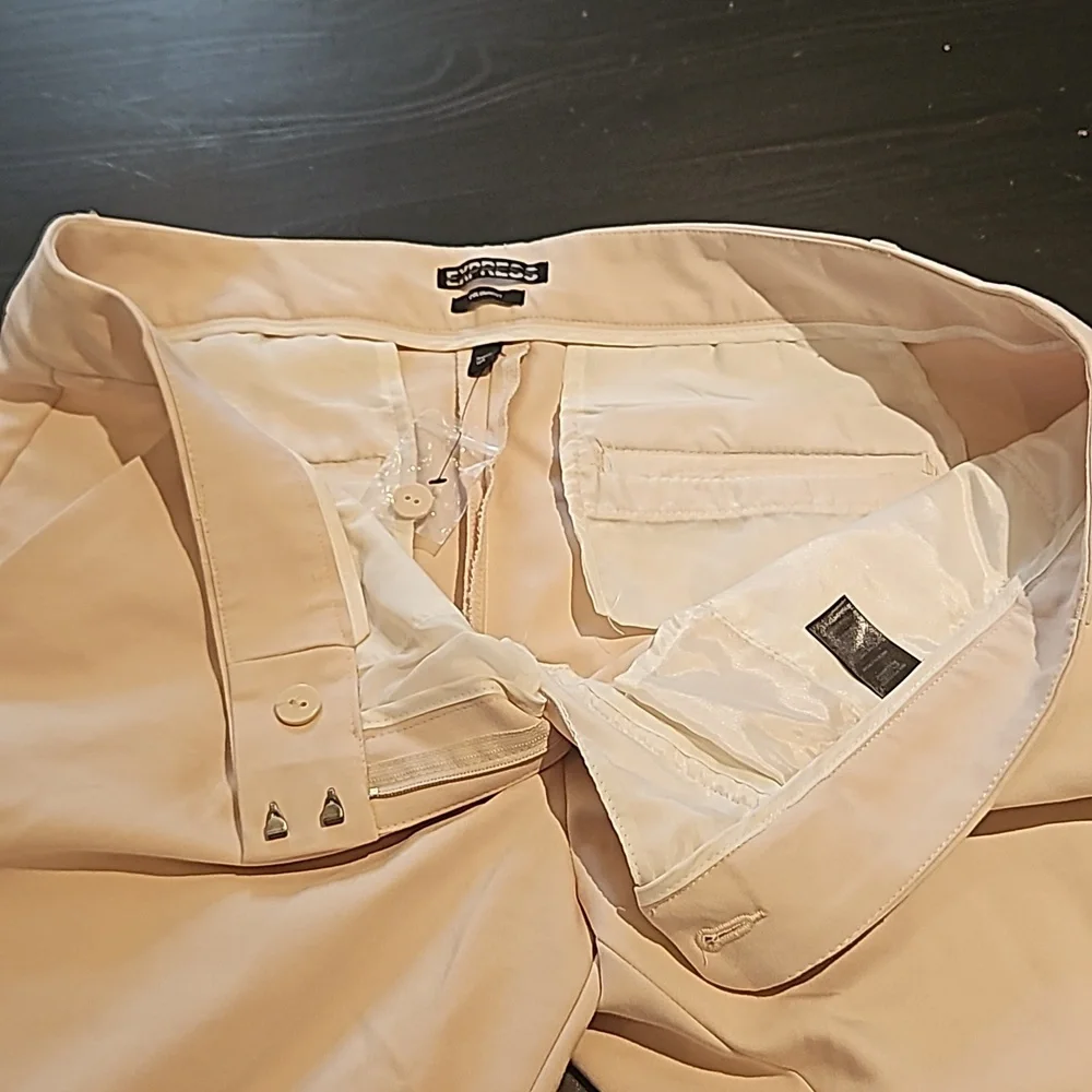 Express pants - Picture 3 of 6